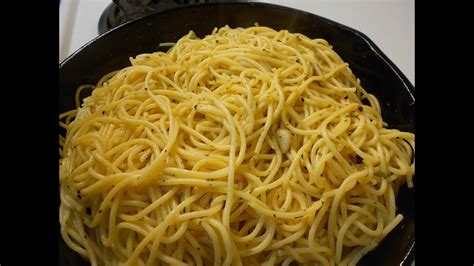 How To Boil Pasta And Prepare Spaghetti Without Tomato Sauce Pasta