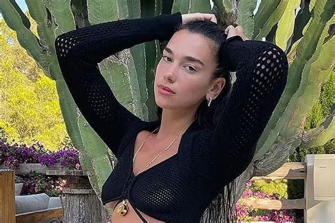 Dua Lipa Wows Followers By Showing Off Her New Year S Thong Marca