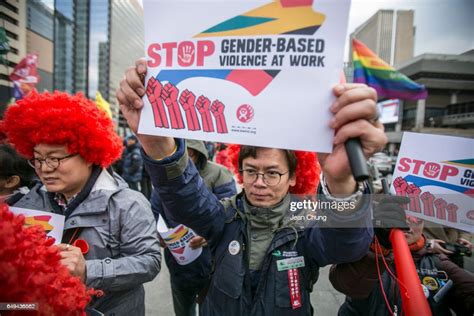 South Korean Men And Women Protest Against Gender Inequality And News Photo Getty Images