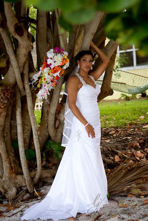 Palm beach photography captured all our wedding day moments and provided us with the most beautiful memories of our wedding. Santa Rosa Beach Fl Wedding Photographers