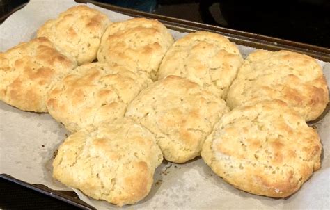 simple and easy fluffy biscuit recipe from scratch
