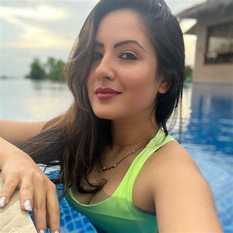Pooja Banerjee Chilling In The Pool Shared Photos Fans Said You Are Setting Water On Fire