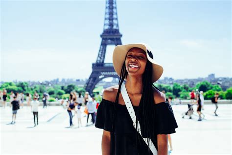 Un Guide Pour Mieux Accueillir Les Touristes à Paris Paris Zigzag