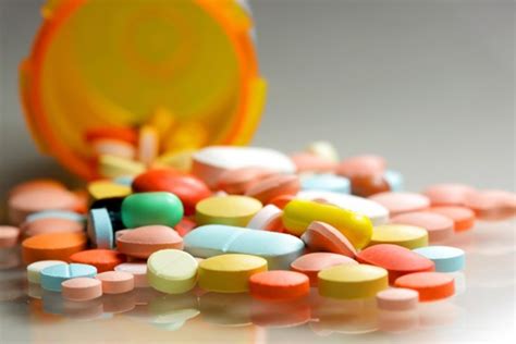 the pros and cons of prescription drugs