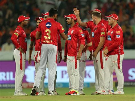 Follow all the live scores and updates for punjab vs mumbai, match 17 of the indian t20 league 2021 season. IPL Live Cricket Score, Kings XI Punjab vs Mumbai Indians