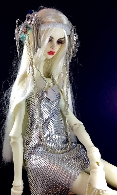 Pin By Vesuvia Dce On Bjd And Art Dolls Victorian Dress Fashion Ball