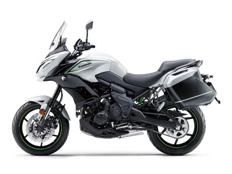 Kawasaki versys 650, 2019 preview review & price announced more information here 2018 kawasaki versys 650 review. 2018 Kawasaki Versys 650 ABS Review • Total Motorcycle