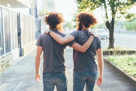 Twin Study Shows Factors Associated With Schizophrenia And Bipolar