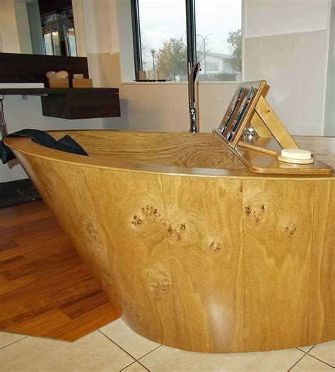 Exklusive Holzbadmöbel vom Bootsbau Profi - Holz-Badewanne