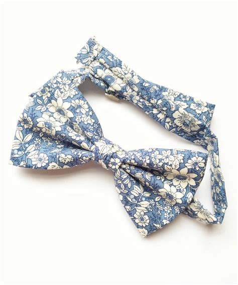 Mens Bow Tie Blue Floral Floral Bow Tie Blue Bow Tie Meadow Etsy UK