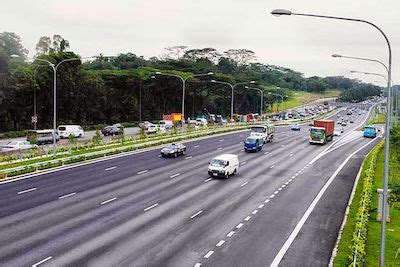 e1 north south expressway the longest expressway in malaysia with total length of 966 km running from bukit kayu hitam in the north (border town with thailand) and johor bahru in the south. SG: Construction of North-South Expressway delayed ...