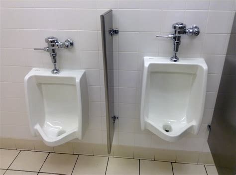 Urinals Made Of Silicone Shrink The Splashback Zone