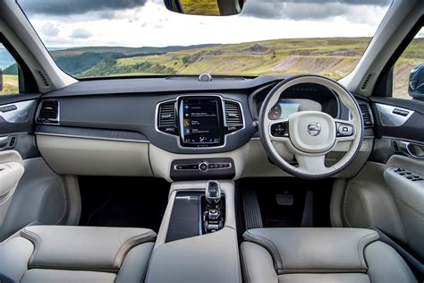 Volvo Upgrades Xc90 Luxury Suv With New Mild Hybrid Powertrain