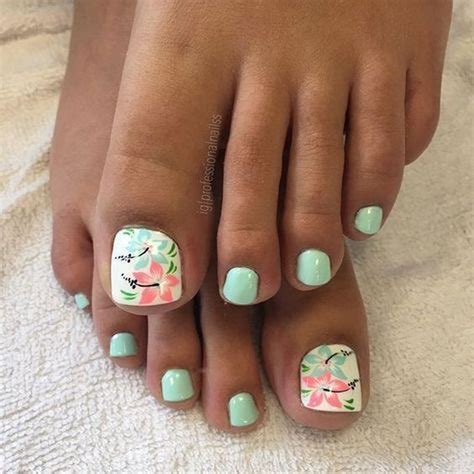Classy Nails Art Design That Ready For Summer Beach Toe Nails