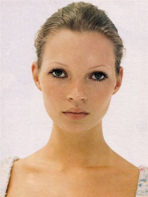 Lamorbidezza Kate Moss By Corinne Day For Vogue Uk March 1993 Kate