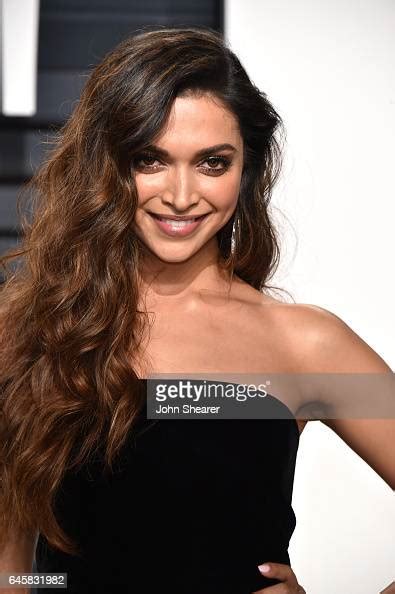 Actress Deepika Padukone Attends The 2017 Vanity Fair Oscar Party News Photo Getty Images