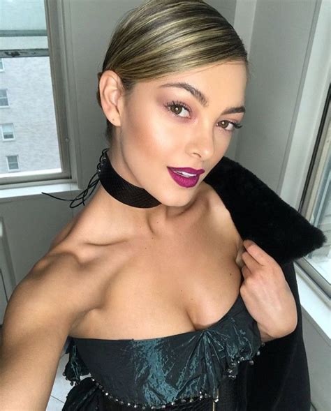Born 28 june 1995) is a south african model and beauty queen who was crowned miss universe 2017. Demi-Leigh Nel-Peters | Demi leigh nel peters, Choker ...