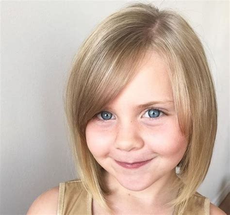 Though this bob hairstyle is perfect for big girls but small girls will equally look cute in it. 55 Cute Bob Haircuts for Kids - MrKidsHaircuts.Com (With ...