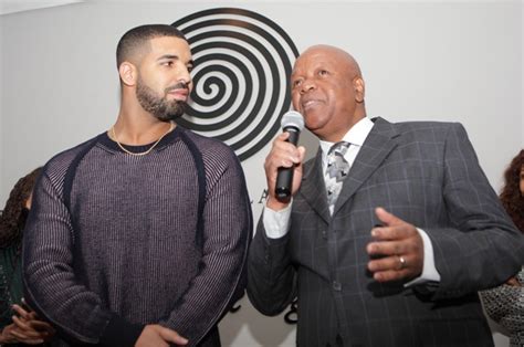 Us Rapper Drake Is In South Africa Visit Nelson Mandela Foundation Museum