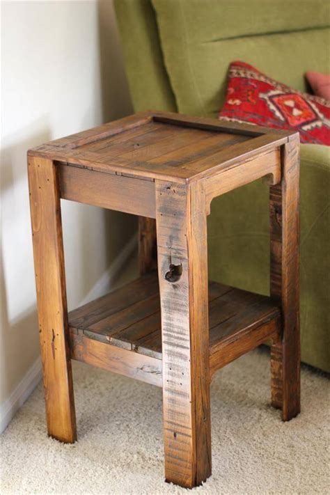 Diy Recycled Pallet Side Table 101 Pallets