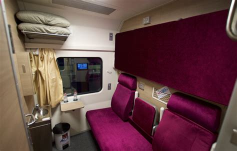 First Class Overnight Train Bangkok To Chiang Mai Várias Classes