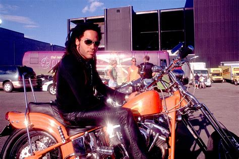 Its Time Lenny Kravitz Got 90s Fit God Recognition