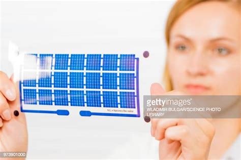 Semiconductor Thin Film Imagens E Fotografias De Stock Getty Images