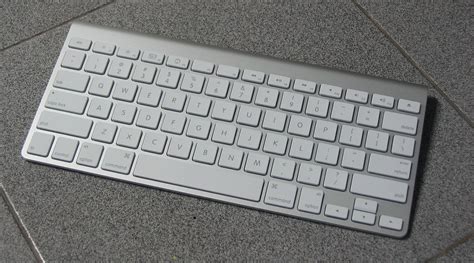 Fileapple Wireless Keyboard Aluminum 2007 Wikimedia Commons
