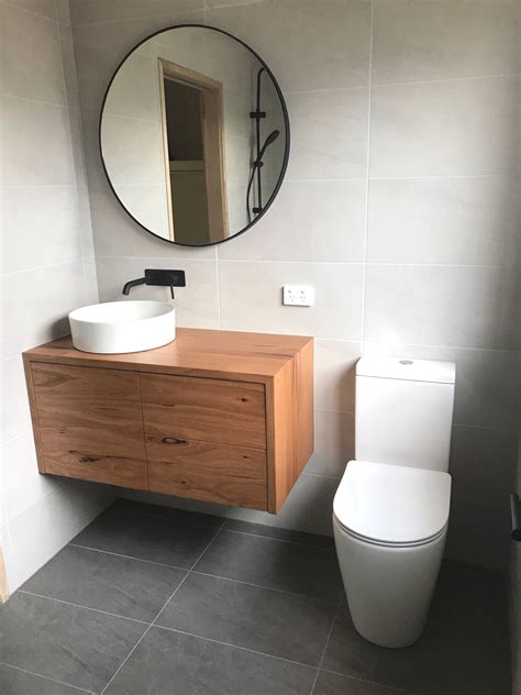 This vanity table is perfect for those who live in tiny spaces. Best Diy Bathroom Vanity | Floating bathroom vanities, Diy ...