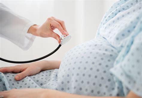 حكم الإفرازات البنية أثناء تناول حبوب منع الحمل