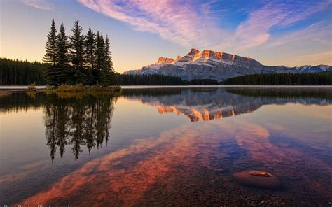 Clear Water Lake In Banff National Park Canada Wallpapers