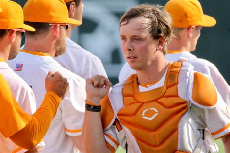 Photos Charlie Taylor Starts At Catcher For Tennessee