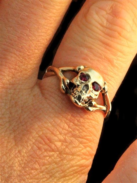 Medium Skull And Crossbones Ring With Ruby Or Diamond Eyes 14k Gold