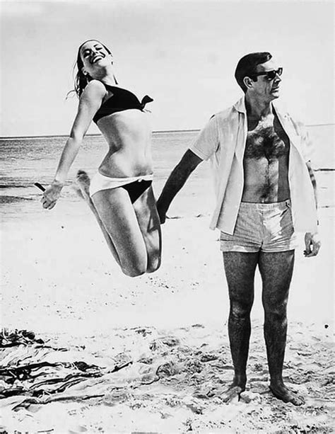 Claudine Auger And Sean Connery In Thunderball James Bond