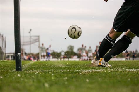 Untuk kalian yang penasaran dengan ingin tahu nama live football sendiri merupakan sebuah aplikasi live streaming bola terbaik, dimana kalian bisa. Keuntungan Prediksi Taruhan Bola Hari Ini di Aplikasi HP ...