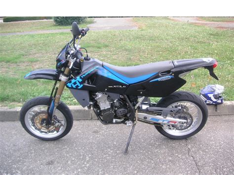 The husqvarna sm 450 model is a super motard bike manufactured by husqvarna. Review of Husqvarna SM 450 2004: pictures, live photos ...