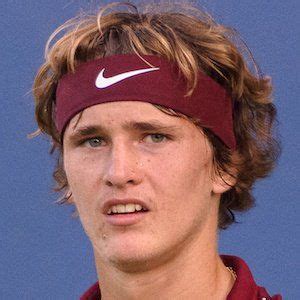 He served out and quickly took control of. Alexander Zverev Jr. Bio, Affair, Single, Net Worth ...