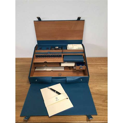 25 sheets formed a4 with relative 25 envelopes 25 sheets formed a5 with relative 25 envelopes 25 card boards formed 9 (13.5 x 8.5 cm) with 25 envelopes. Pineider 1949 Travel Writing Desk Set | Stationery | Pens