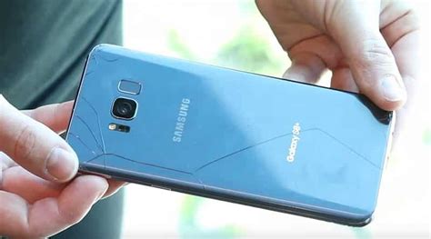 Teknologi yang disematkan pada gadged asal korea selalu mengikuti perkembangan saat ini, salah satunya adalah samsung galaxy s8+ terkini. Prueba de resistencia del Samsung Galaxy S8 frente a ...