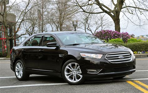 2013 Ford Taurus Hd Pictures