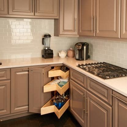Kitchen pullout shelves are much easier to clean and maintain than a traditional shelves because you can pull them out to wipe down every corner of the drawer. Kitchen Pull Out Shelves & Custom Shelves @ ShelfGenie ...