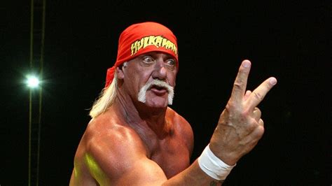 Hulk Hogan S 5 Greatest Career Moments Wrestlezone