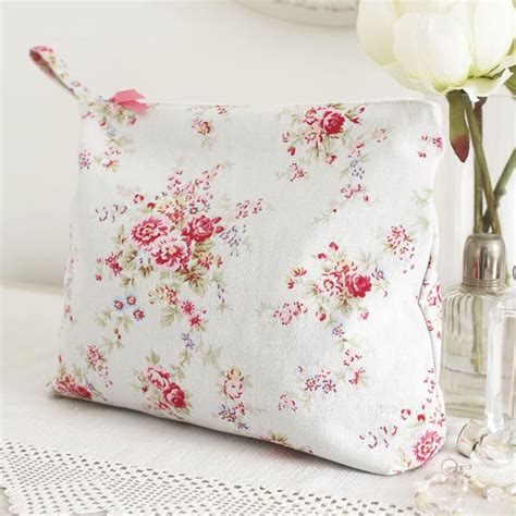 Make A Cute Cath Kidston Print Wash Bag Sewing Patterns Free Wash