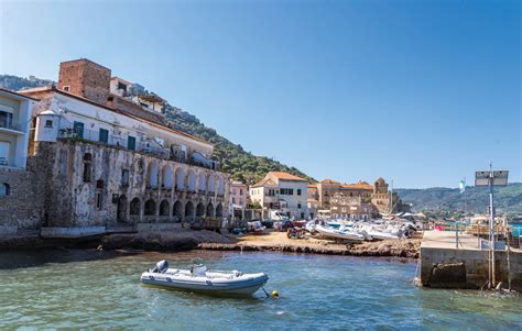 It is known locally in the neapolitan dialect as torre nunziata. Feriehuse - Laureana Cilento , Italien - IKC384 | Novasol