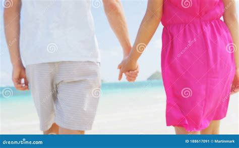romantic beach couple holding hands on honeymoon stock video video of couples adults 188617091