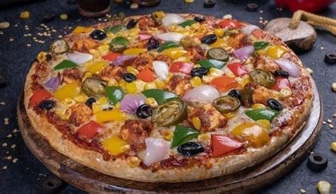Biggest Pizza In Mumbai Here Are Some Restraurants Which Are Famous For Servicing Best And