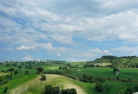 In 2018, more than 2,800 inhabitants died or moved to another area, almost 1,000 more than the previous year. #MoliseCalling: alla scoperta del bello e del buono del ...