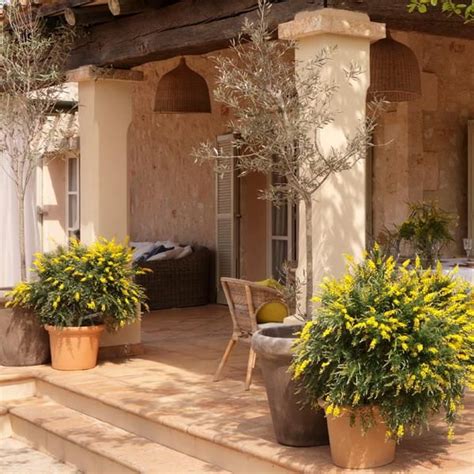 Fantastic Modern Backyard Landscaping Designs For You Tuscan
