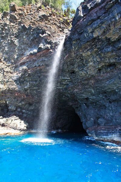 More Sea Caves On The Na Pali Coast For Kauai