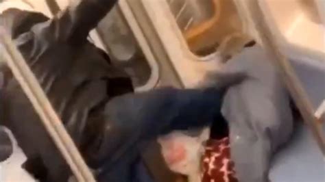 New York Subway Attack Man Kicks Elderly Lady In Face As Riders Rilm Video Herald Sun